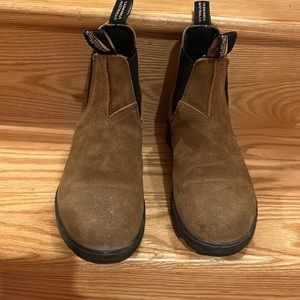 Blundstone Chelsea boots still great condition